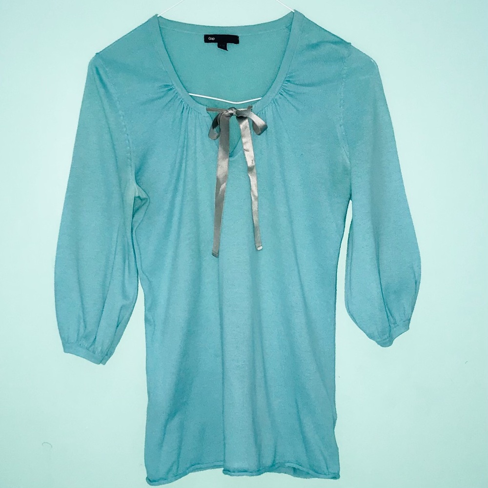 GAP Light Knit Top